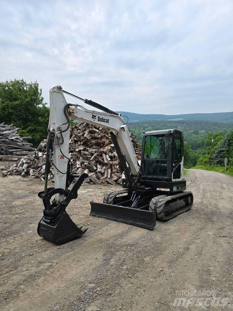 Bobcat E 63 ミニ油圧ショベル 7t以下（ミニユンボ・ミニディガー）