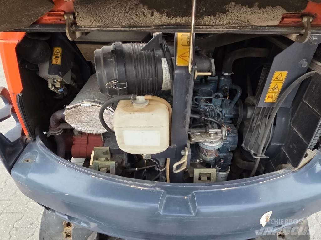 Kubota KX 61-3 ミニ油圧ショベル 7t以下（ミニユンボ・ミニディガー）