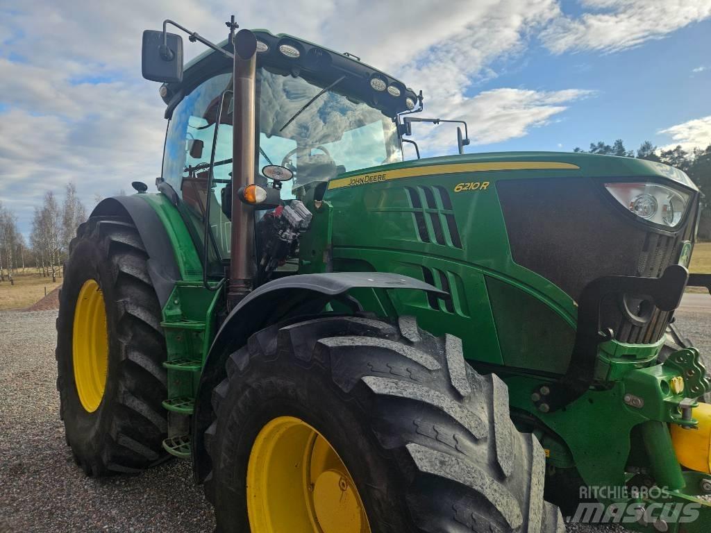 John Deere 6210 R トラクター