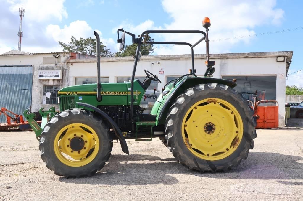 John Deere 5400 トラクター