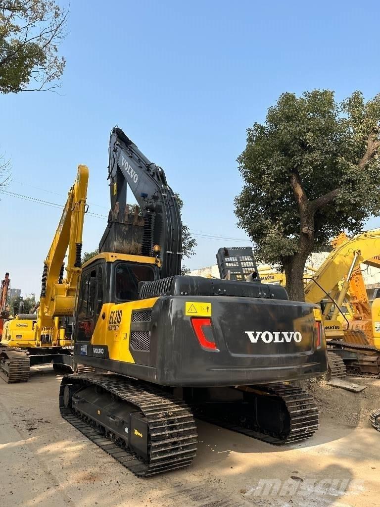 Volvo EC 210 中型油圧ショベル 7ｔ-12ｔ（ユンボ・パワーショベル・バックホー）