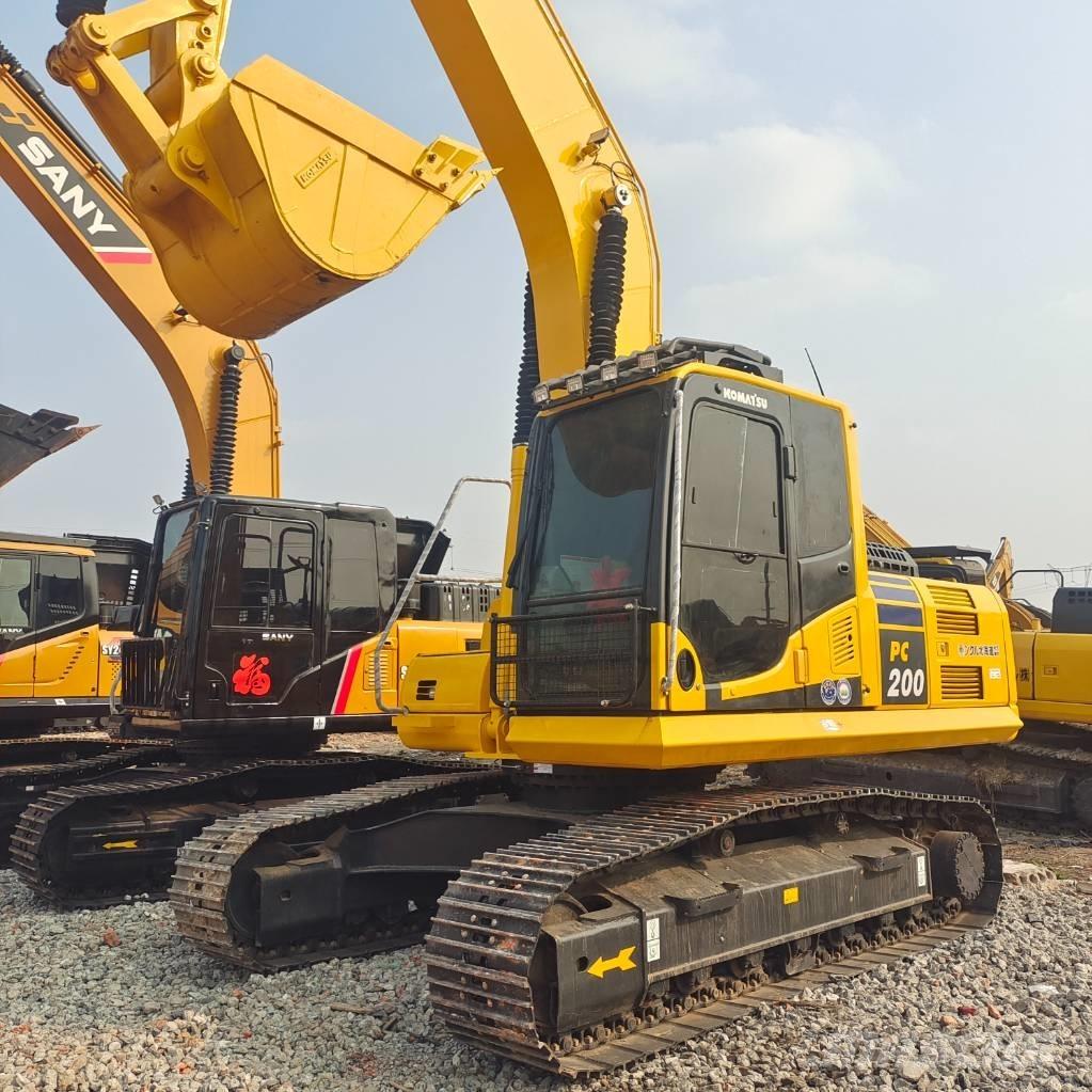 Komatsu PC 200-8 大型油圧ショベル12t以上（パワーショベル・ユンボ）