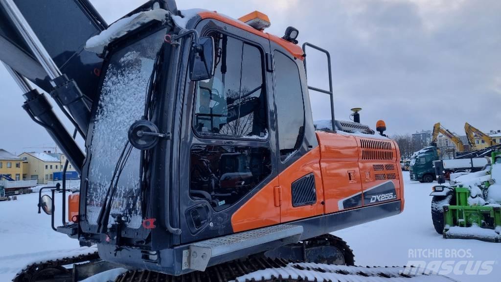 Doosan DX 255 LC-5 大型油圧ショベル12t以上（パワーショベル・ユンボ）