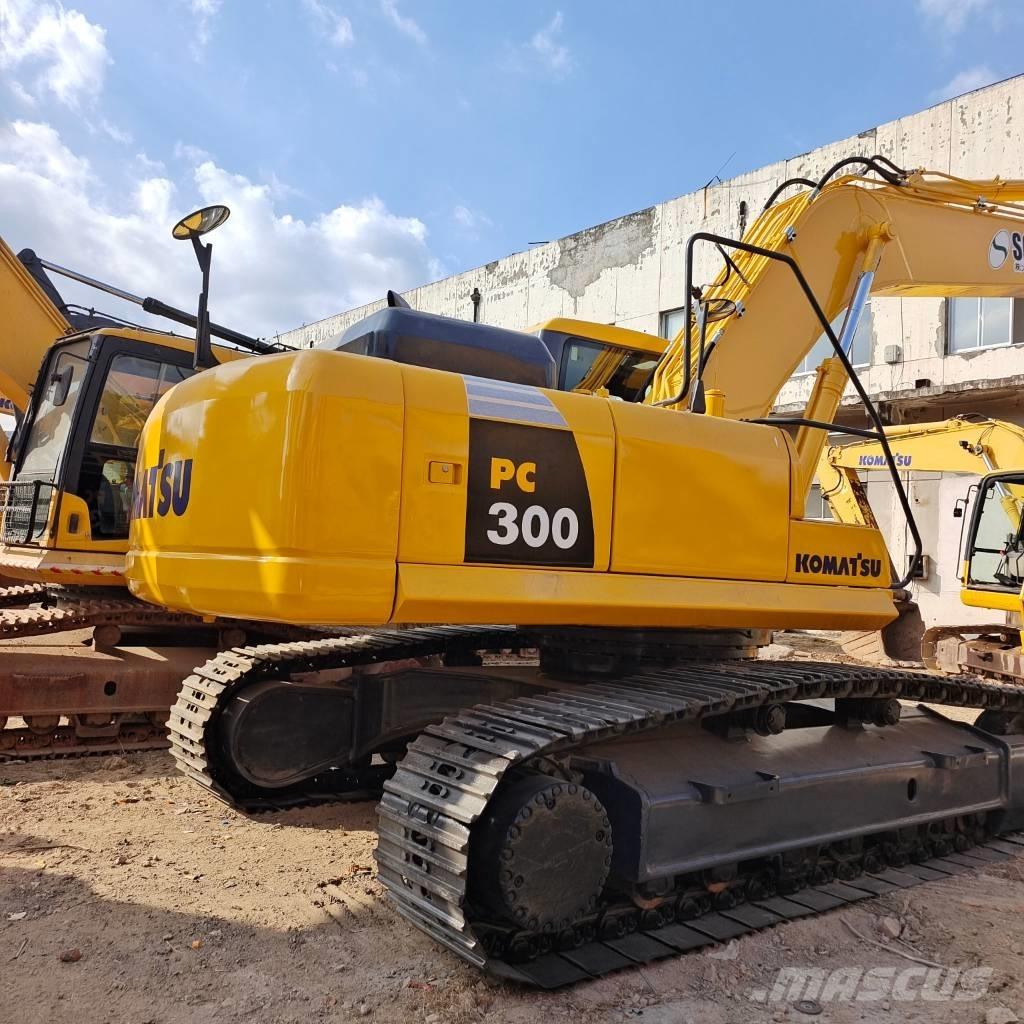 Komatsu PC 300 大型油圧ショベル12t以上（パワーショベル・ユンボ）