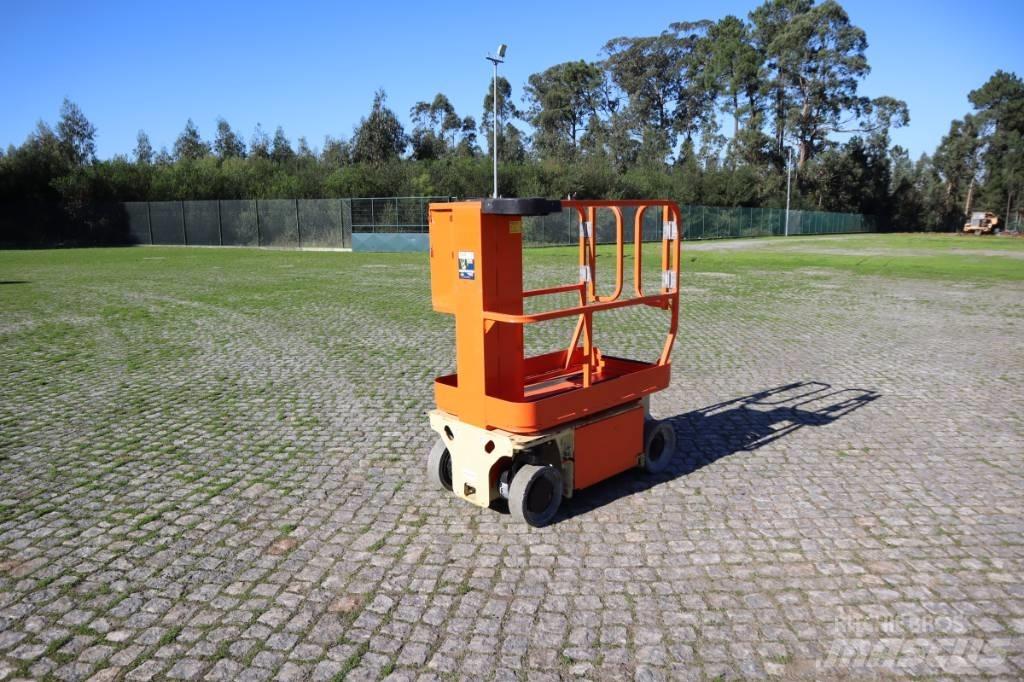 JLG 1230ES 垂直昇降型リフト