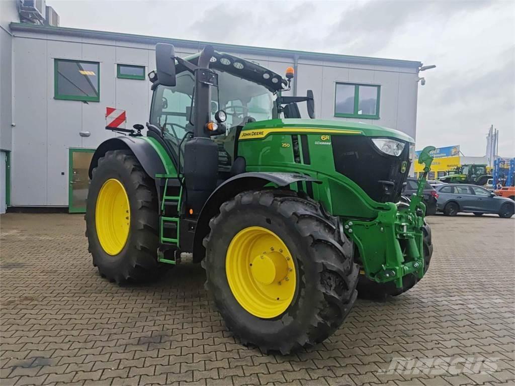 John Deere 6R 250 トラクター