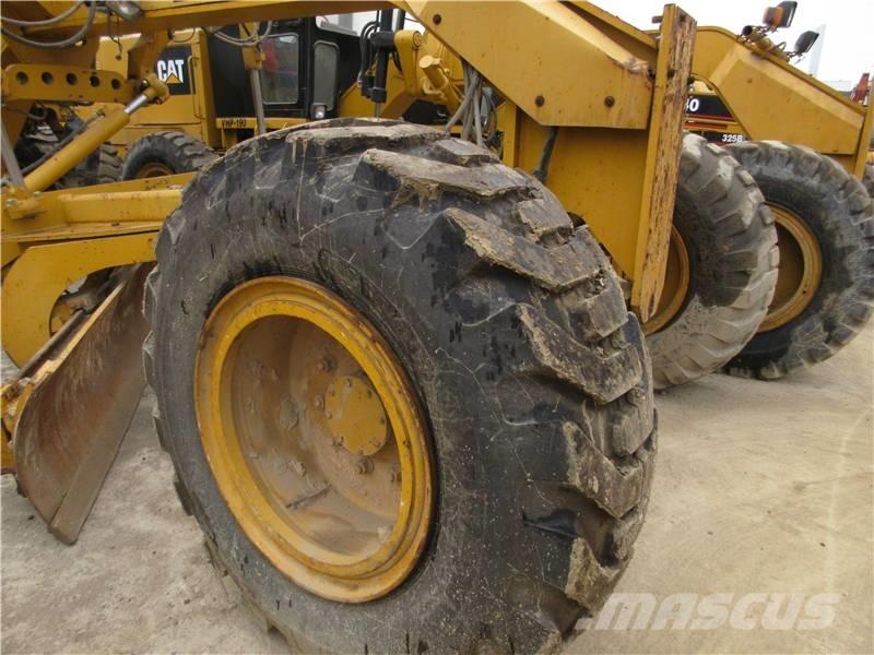 SEM 919 モーターグレーダー