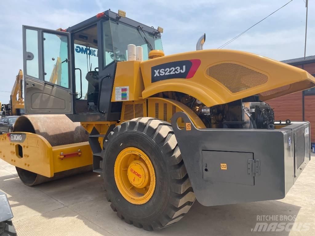 XCMG XS 223 J 振動ローラ