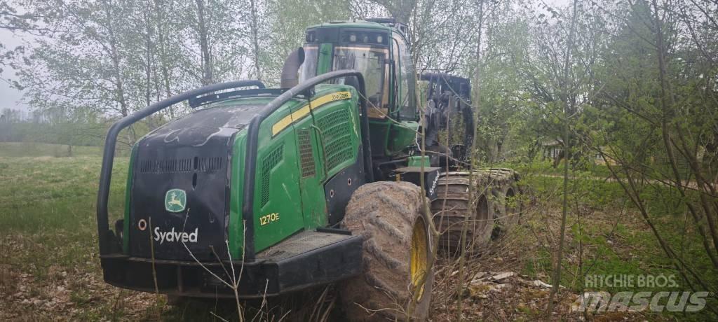 John Deere 1270 E ハーベスター