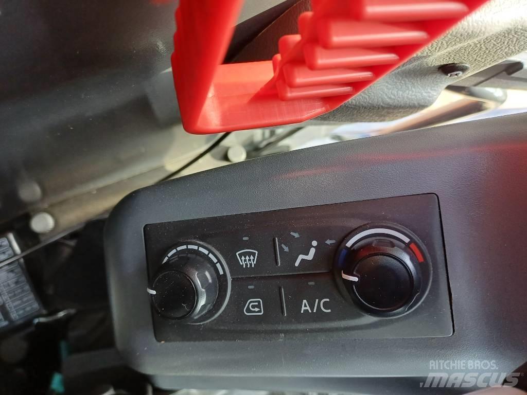 Doosan DX 85 R-3 中型油圧ショベル 7ｔ-12ｔ（ユンボ・パワーショベル・バックホー）