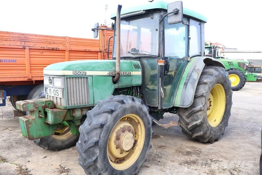 John Deere 5500 STD トラクター