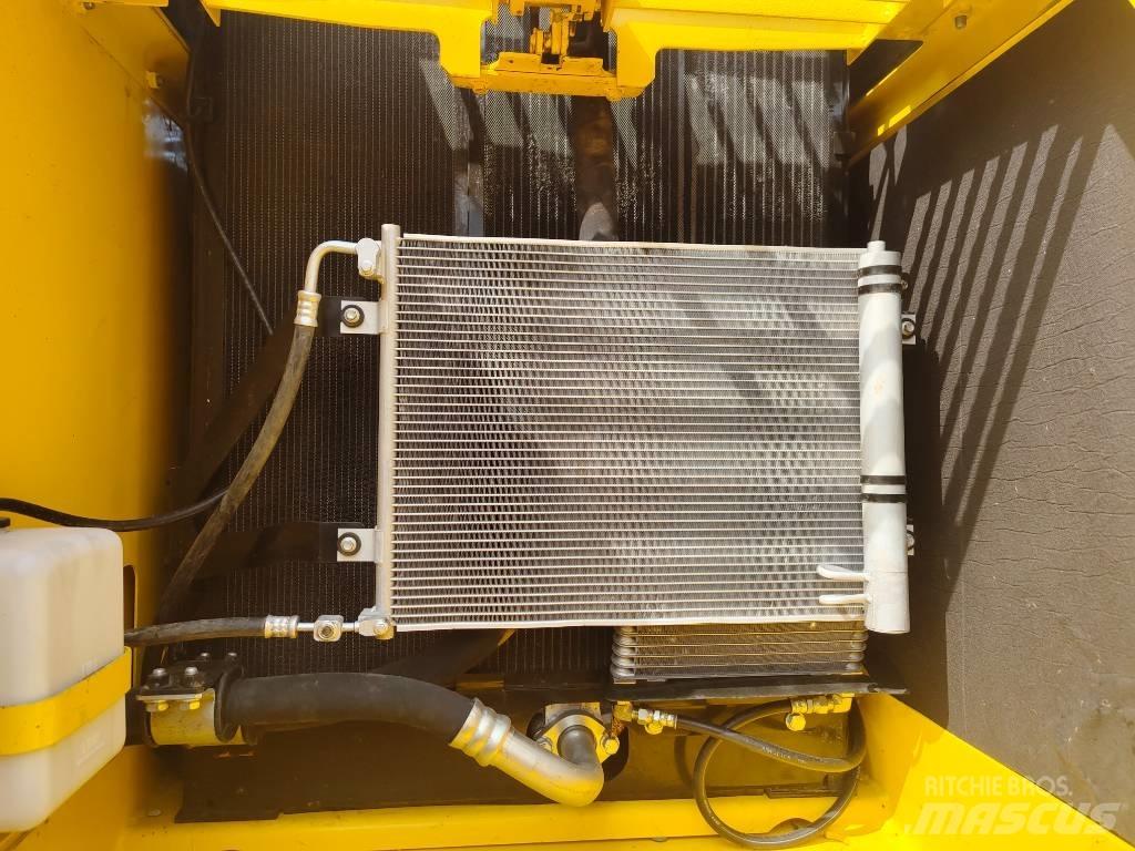 Komatsu PC 240 大型油圧ショベル12t以上（パワーショベル・ユンボ）