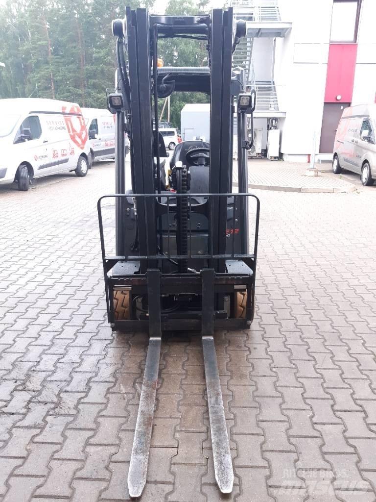 Linde E 12 バッテリーフォークリフト