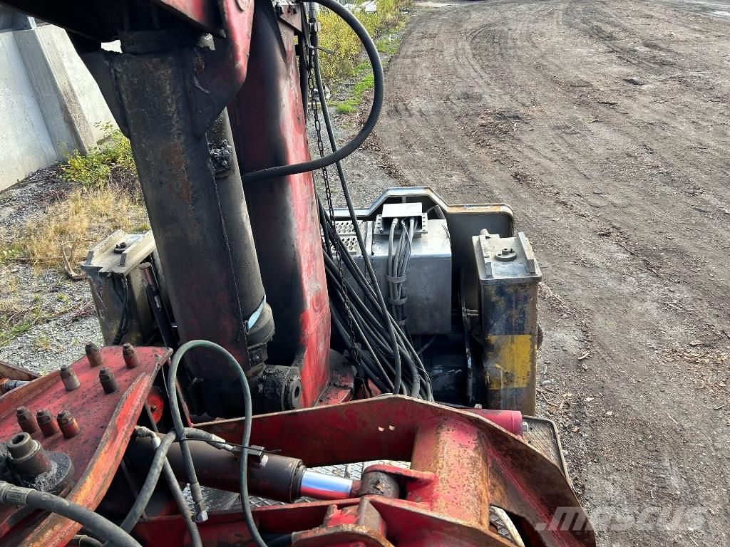 Scania G 420 CB クレーントラック、ユニック車