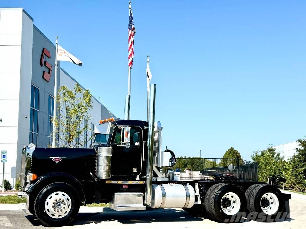Peterbilt 379 中古トラクターヘッド | トレーラーヘッド