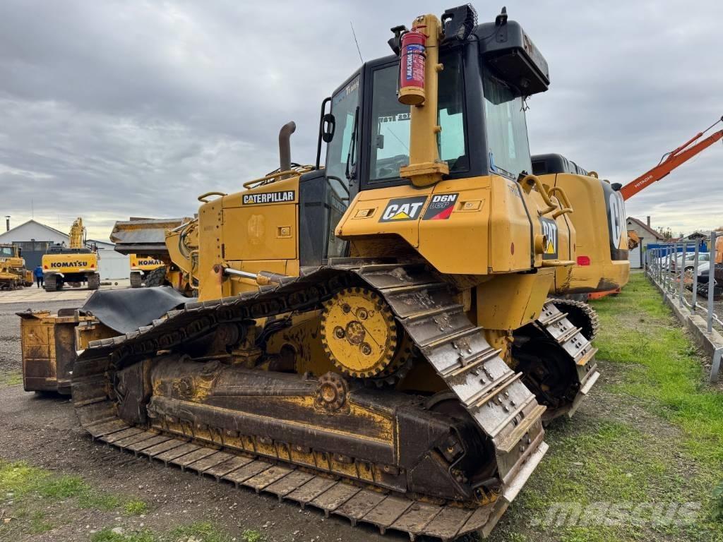 CAT D 6 N LGP ブルドーザー