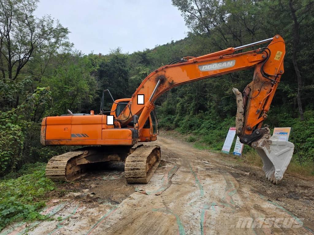 Doosan DX 220 LCA 大型油圧ショベル12t以上（パワーショベル・ユンボ）