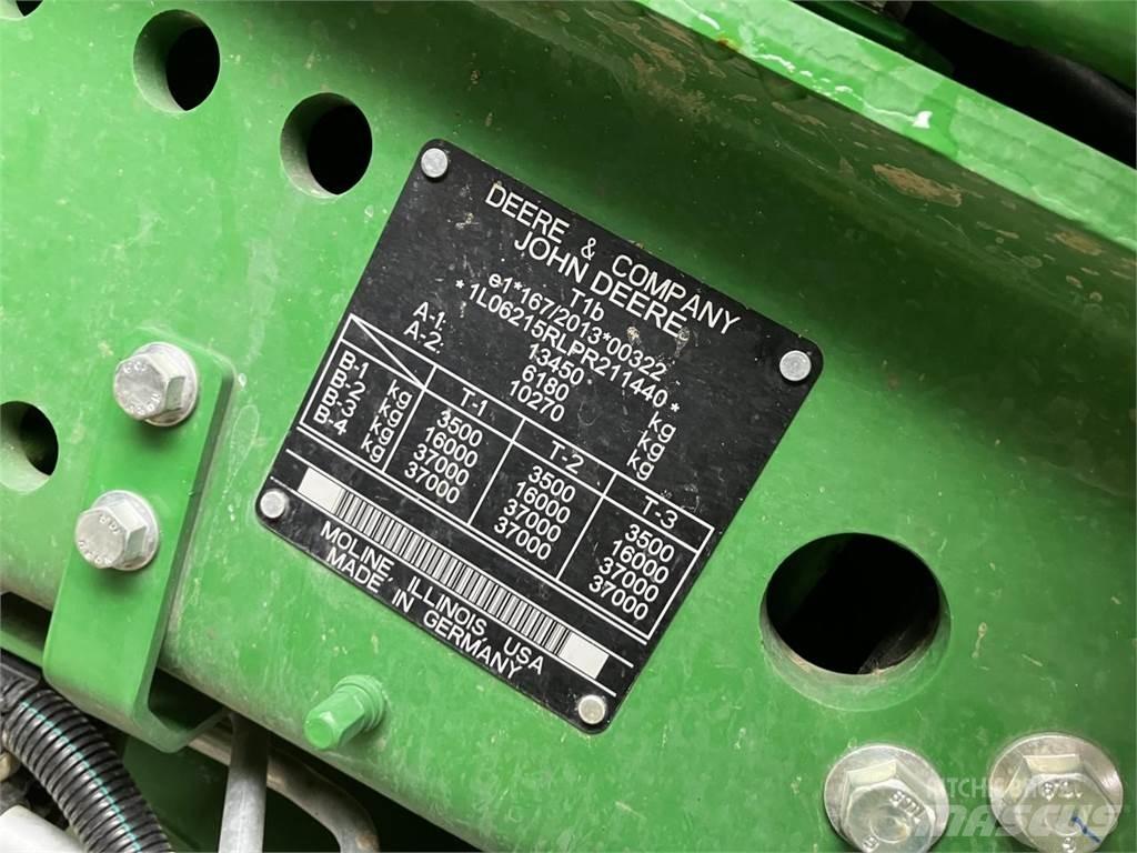 John Deere 6R 215 トラクター