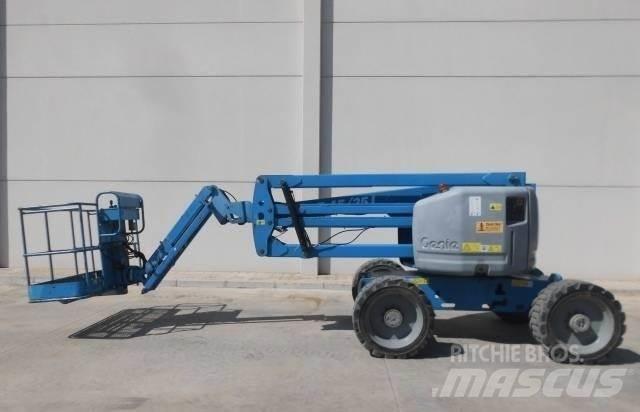 Genie Z45/25JRT ブームリフト　屈伸型
