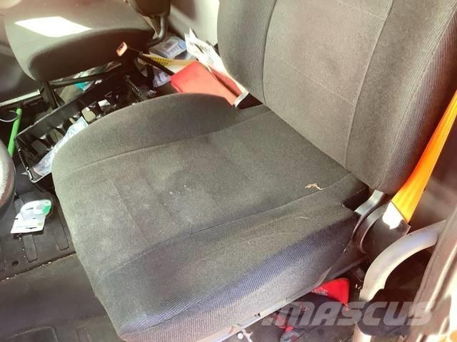 Freightliner M2 飲料運送車両