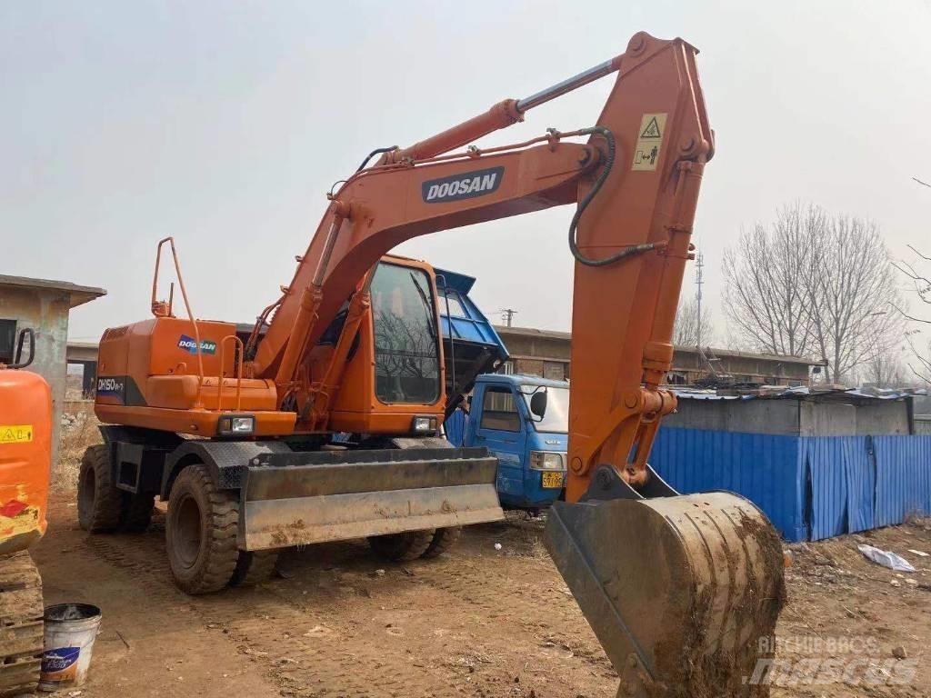 Doosan DH 150W ホイール式油圧ショベル（パワーショベル・ユンボ・バックホー）