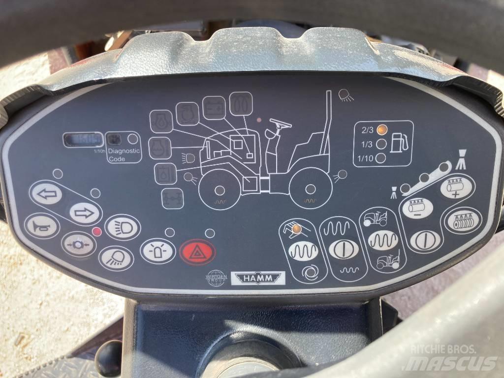 Hamm HD 12 VV コンバインドローラ