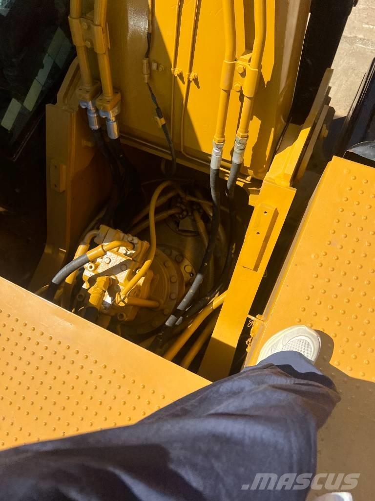CAT 325D 大型油圧ショベル12t以上（パワーショベル・ユンボ）