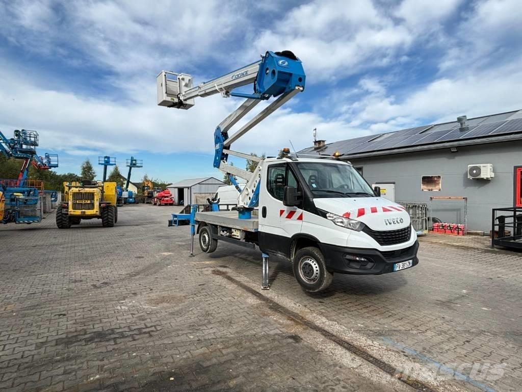 Iveco 35-140 トラック高所作業車
