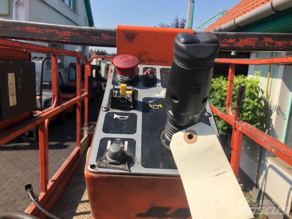 JLG CM2558    V-3343 垂直昇降型リフト