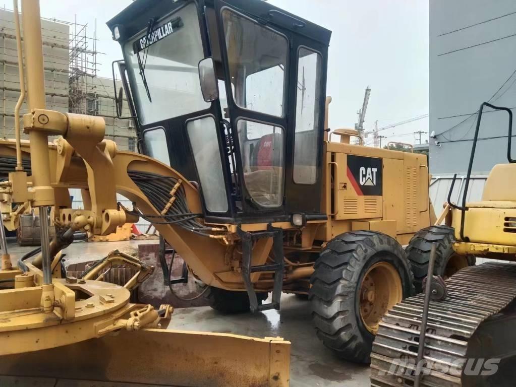 CAT 140 H モーターグレーダー