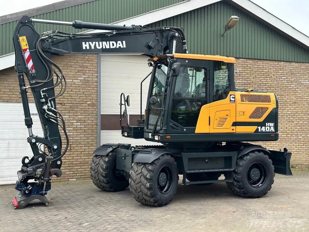 Hyundai HW140A ホイール式油圧ショベル（パワーショベル・ユンボ・バックホー）