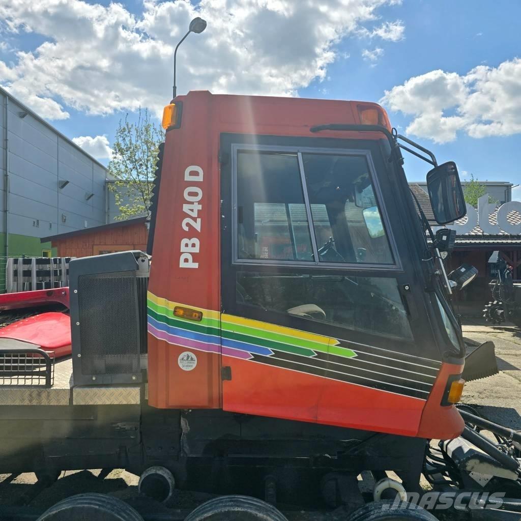 Kässbohrer PB 240 スノーグルーマー