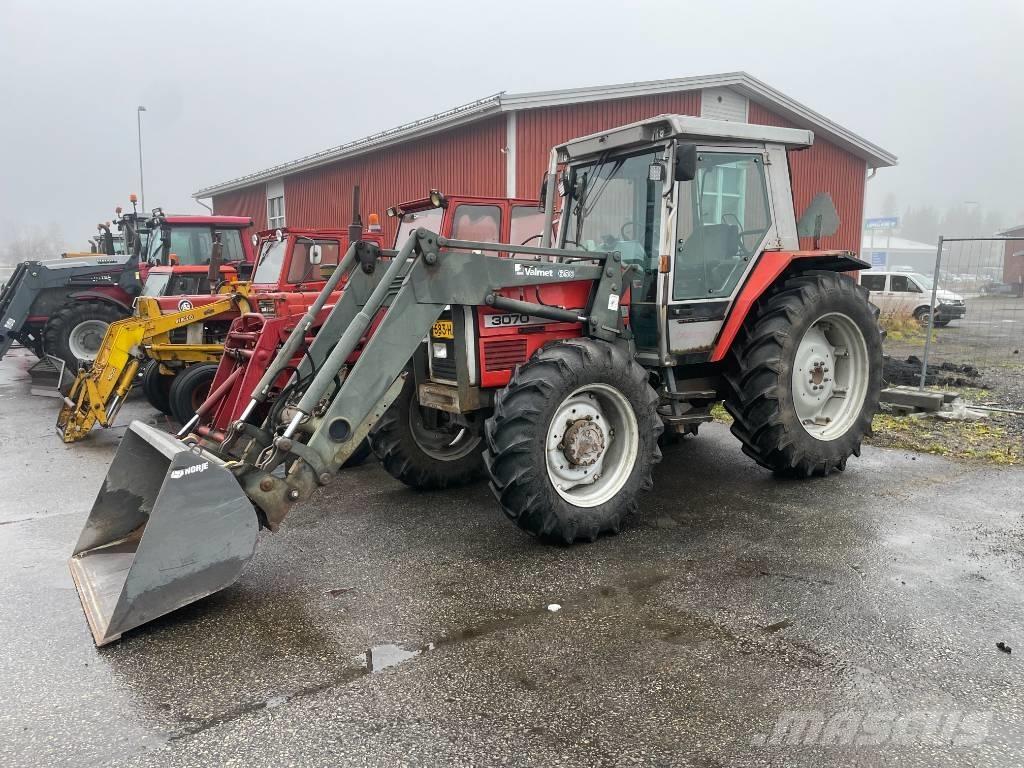 Massey Ferguson 3070 トラクター