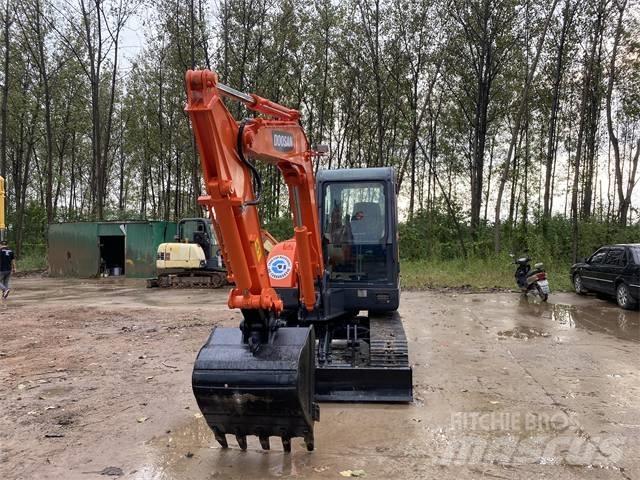 Doosan DH 60-7 ミニ油圧ショベル 7t以下（ミニユンボ・ミニディガー）