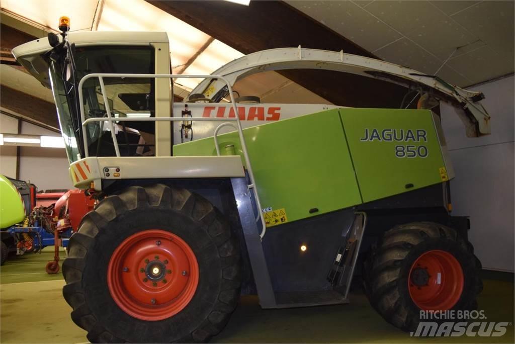 CLAAS Jaguar 850 自走式フォレージハーベスター