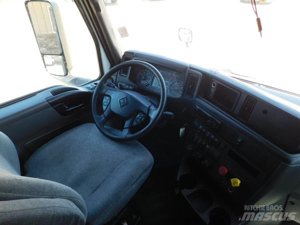 International LT 625 中古トラクターヘッド | トレーラーヘッド