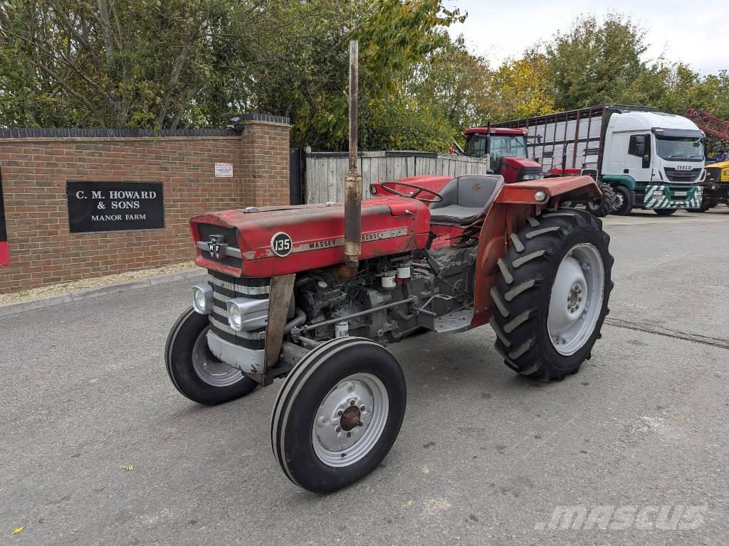 Massey Ferguson 135 トラクター