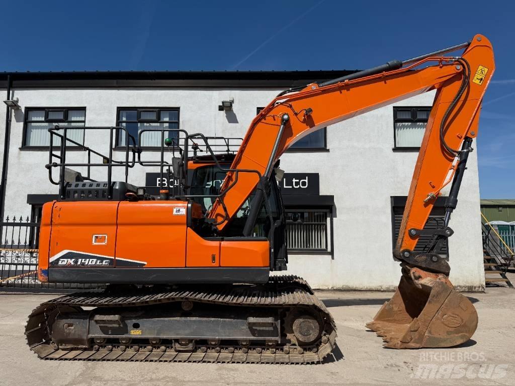 Doosan DX 140 LC-7 大型油圧ショベル12t以上（パワーショベル・ユンボ）