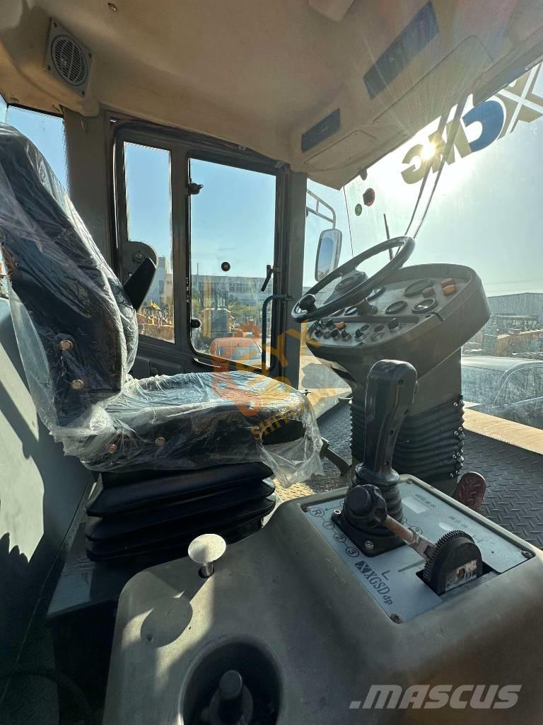 XCMG XS 203 J 振動ローラ