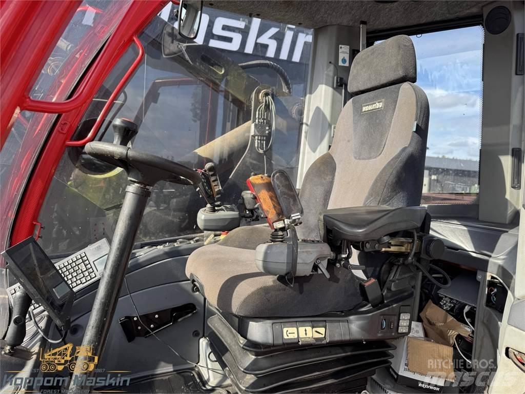 Komatsu 931XC ハーベスター