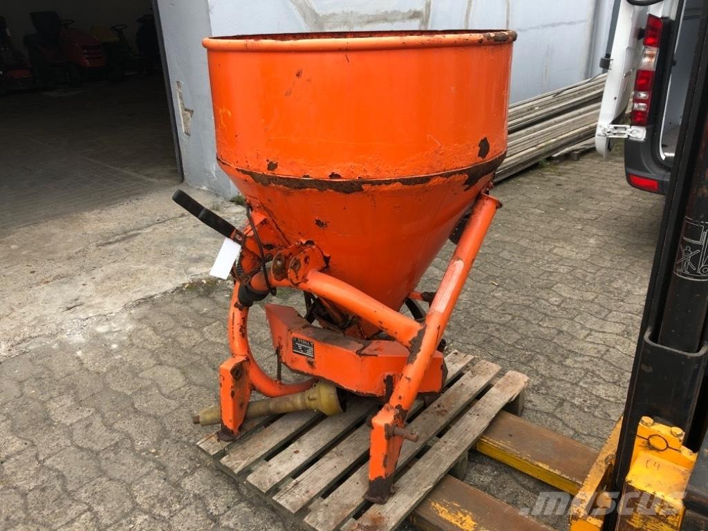 Stoll KSZ 35 小型トラクター　アタッチメント