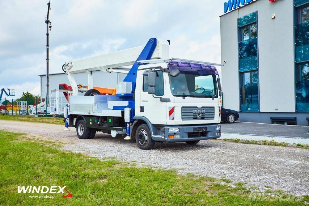 Wumag WT 300 トラック高所作業車