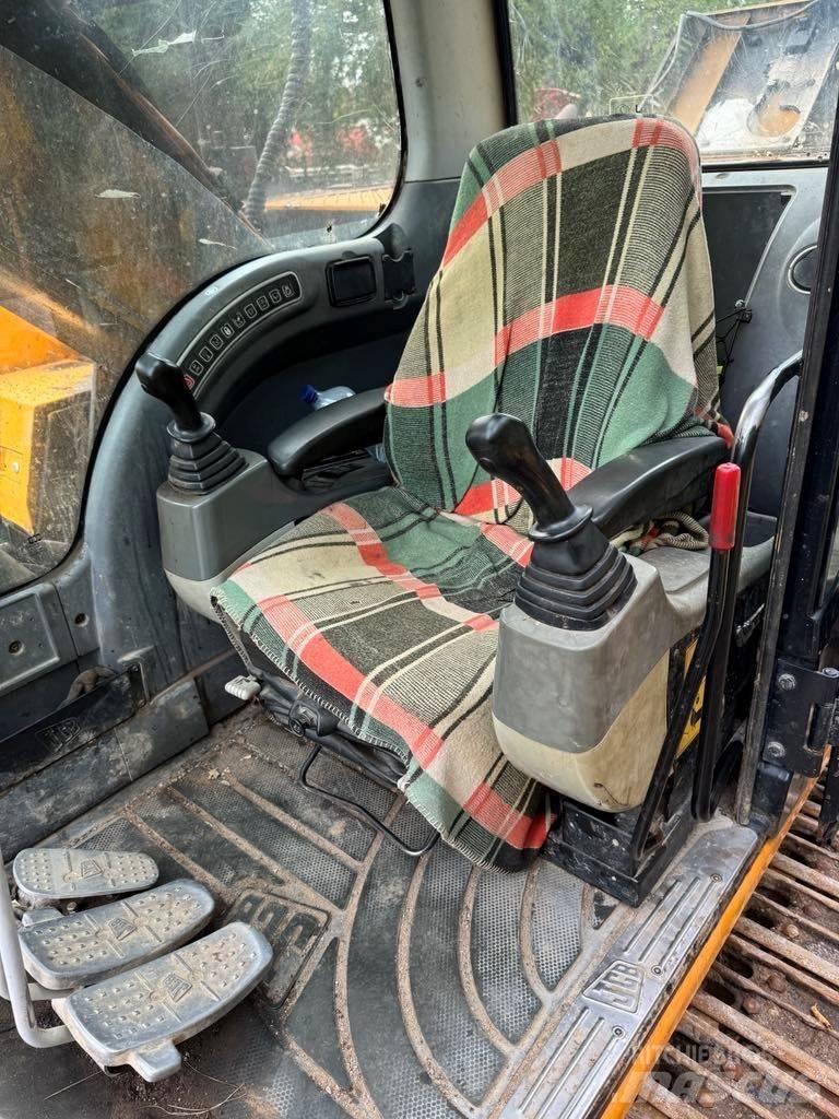 JCB JS 220 LC 大型油圧ショベル12t以上（パワーショベル・ユンボ）