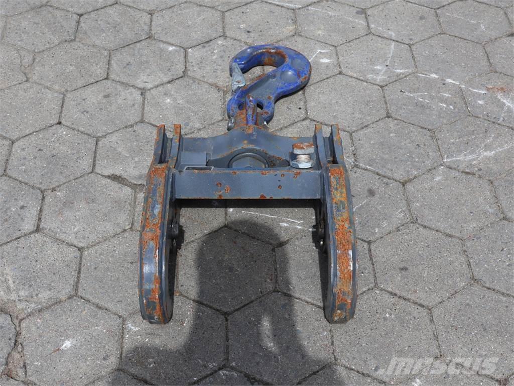  LASTHAKEN 15 TO. クイックヒッチ