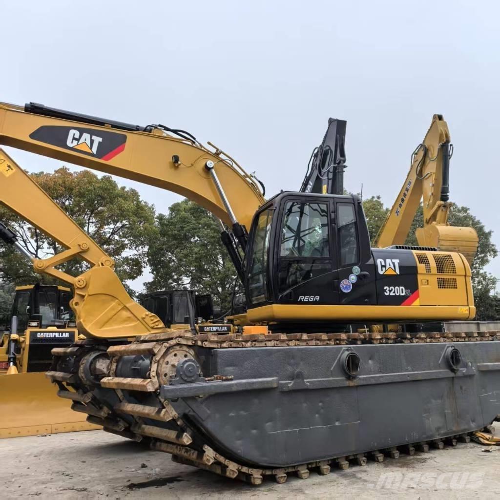 CAT 320 D 水陸両用油圧ショベル、ユンボ