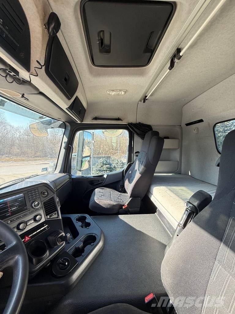 Mercedes-Benz Arocs 中古トラクターヘッド | トレーラーヘッド