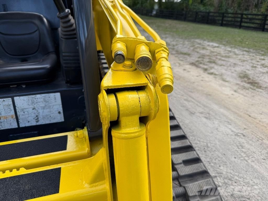 Komatsu CK 35-1 スキッドステアローダー