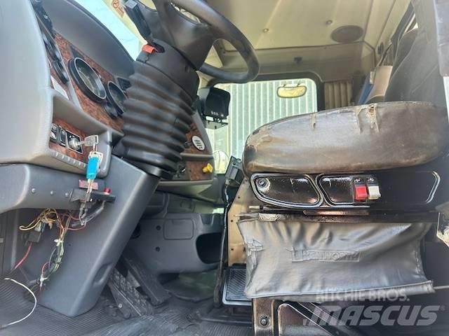 Kenworth T 800 タンカートラック