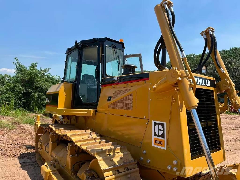 CAT D6G ブルドーザー