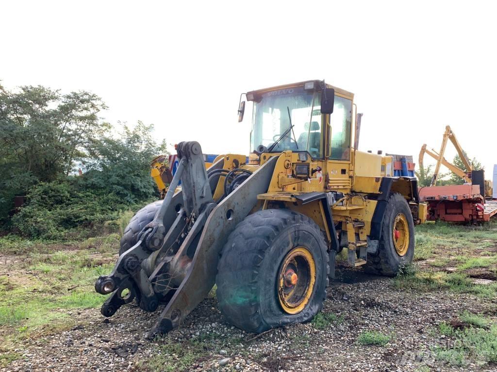 Volvo L 120 C ホイールローダー・タイヤショベル